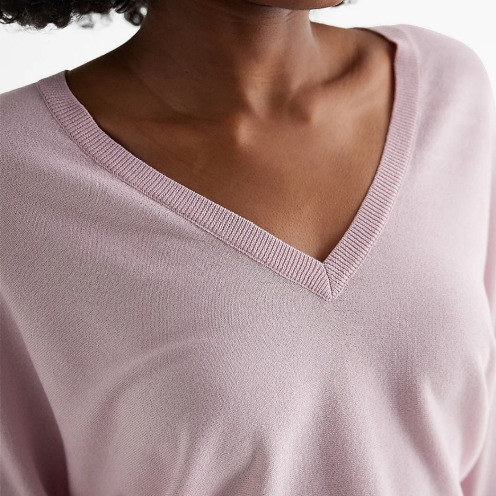 Express Light Pink V-Neck Sweater Size XL - Picture 4 of 8